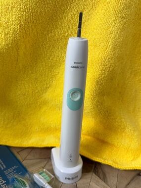 Philips Sonicare Electric Toothbrush with New Brush